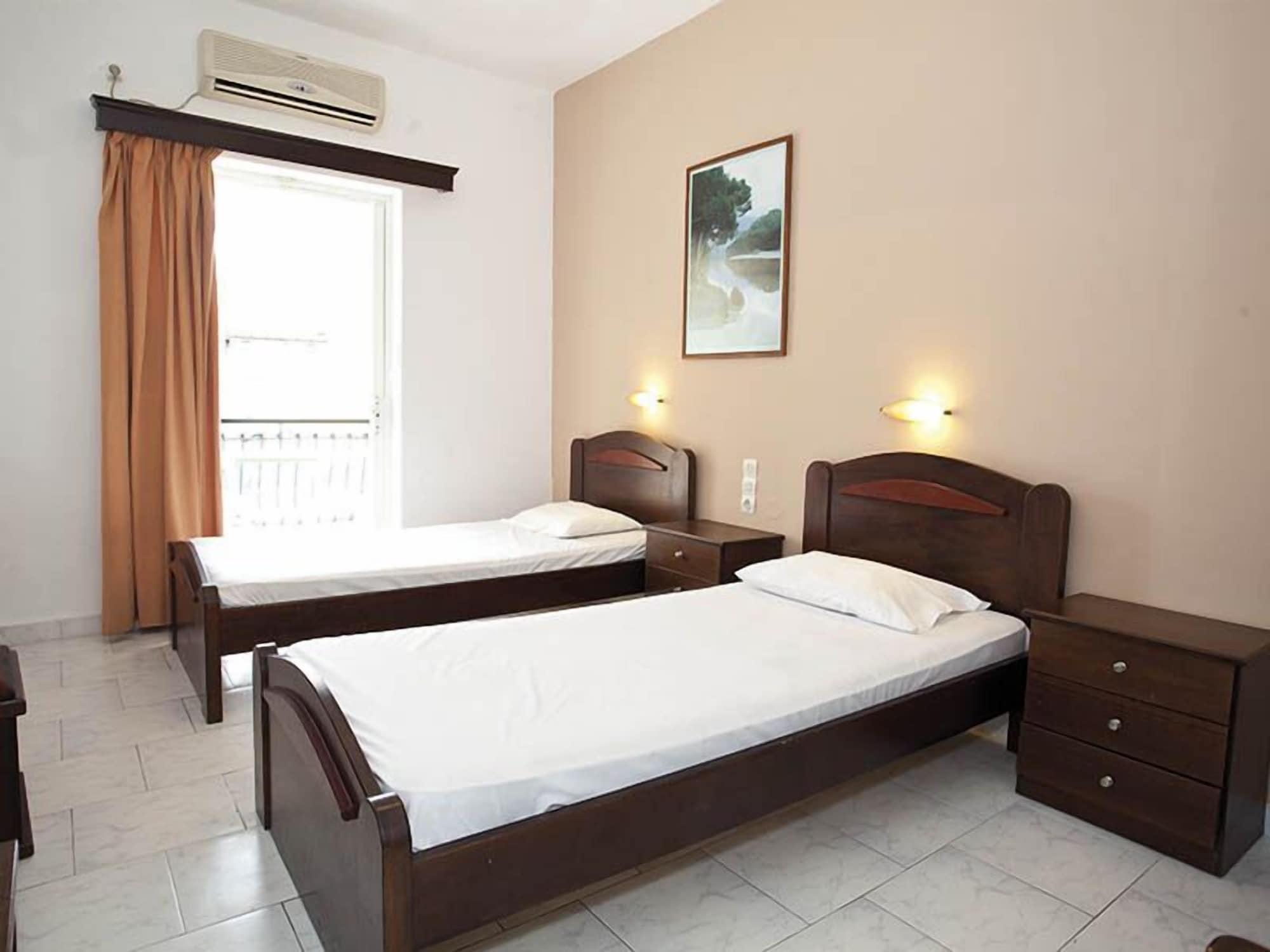 Perkes Complex (adults Only) 3*