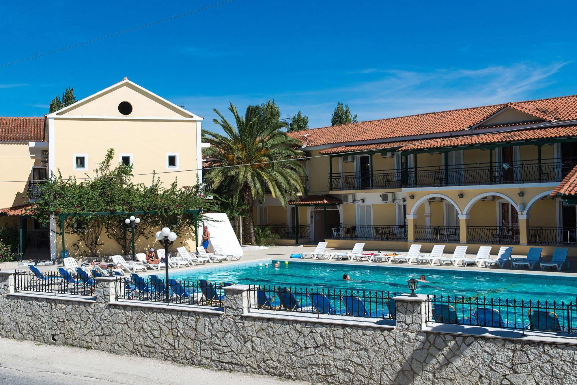 Perkes Complex (adults Only) Laganas
